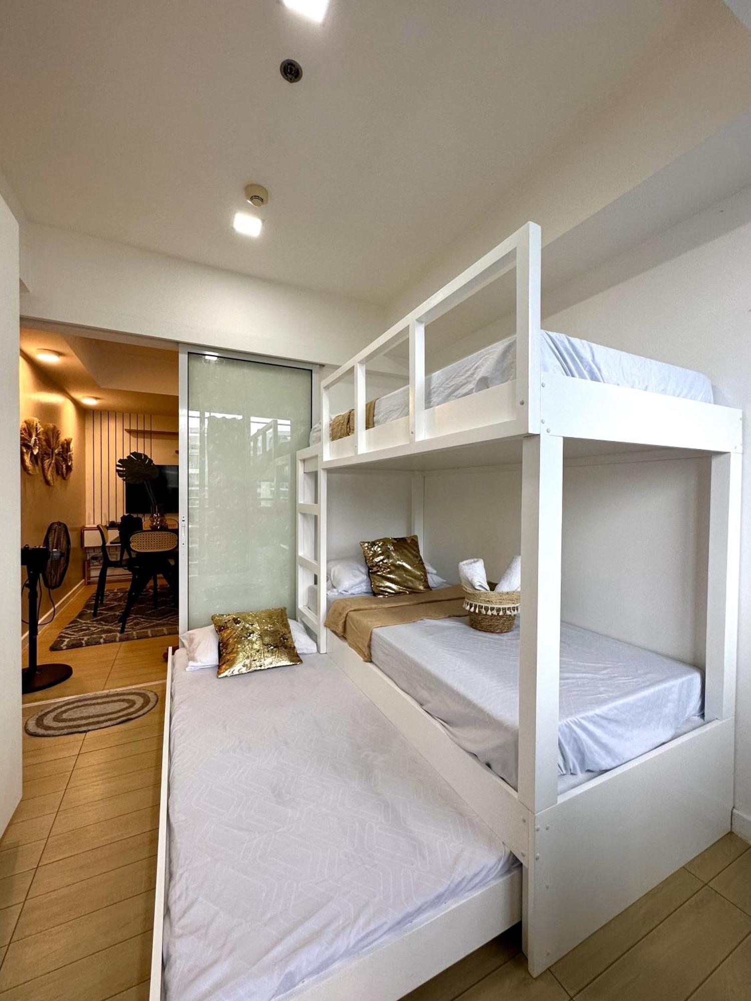 The Bahamas & Maldives Suites At Azure Residences Paranaque 15 Mins Manila Airport T3 מראה חיצוני תמונה